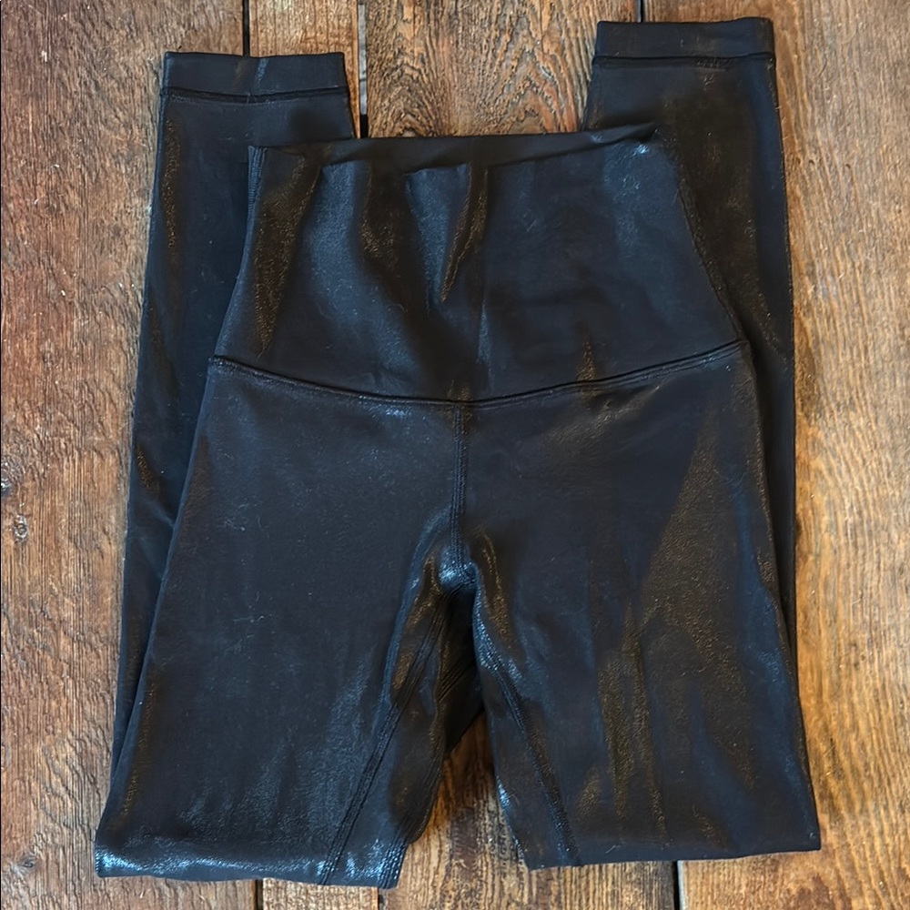 Lululemon Athletica Shiny Black Leggings